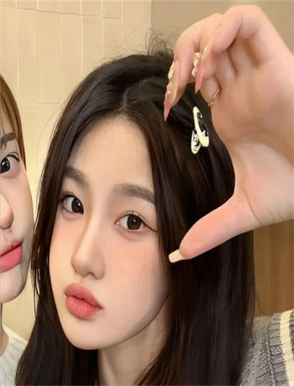 《黑亚当》大结局深度解读开创性的：人物结局与主题升华全面分析