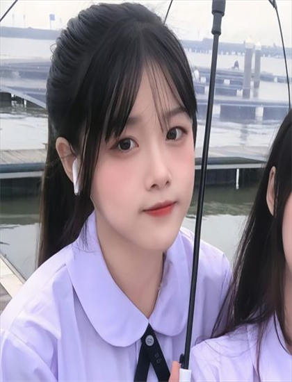 《桂花巷2002》媒体评价：主流媒体观点与专业影评解读，双语字幕