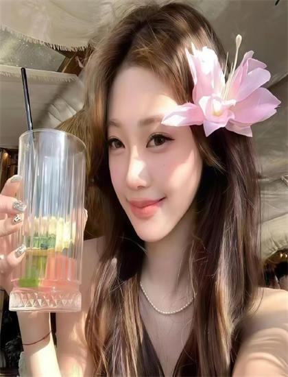 《偶像活动第三年》观众口碑：真实观影反馈与透彻评价汇总，纪念版本